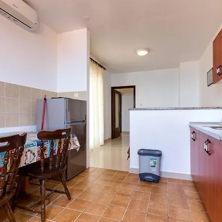 Sabina, Affittacamere