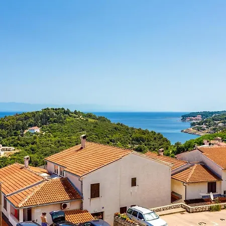 Sabina, Guest house