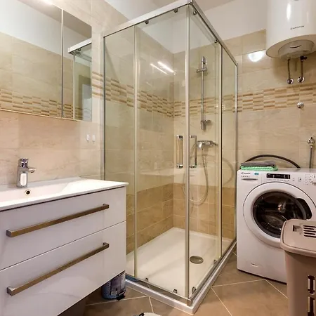 Guest house Sabina, 4*